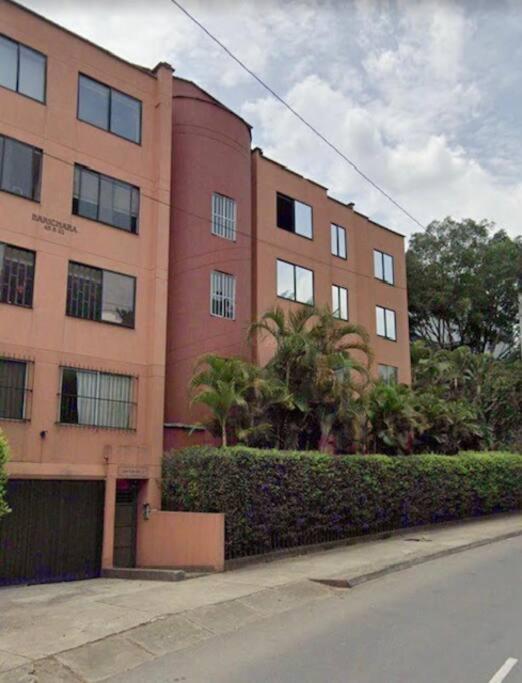 El Jardin De Manila Lejlighed Medellín Eksteriør billede
